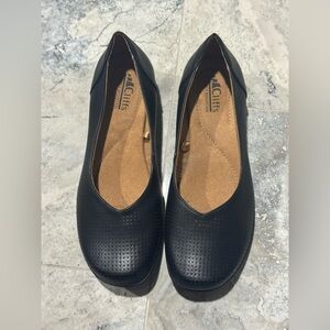 Cliffs by WHITE MOUNTAIN Black Perforated Loafers